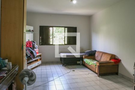 Suíte de casa à venda com 5 quartos, 410m² em Vila Ipojuca, São Paulo