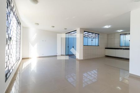 Sala de casa para alugar com 4 quartos, 172m² em Santa Felicidade, Curitiba