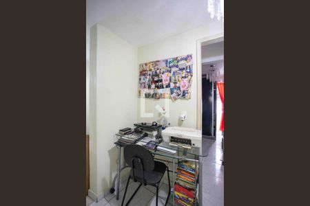 Escritório de casa para alugar com 3 quartos, 166m² em Piraporinha, Diadema