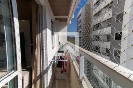 Varanda de apartamento para alugar com 3 quartos, 62m² em Maria Paula, São Gonçalo