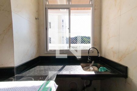 Apartamento para alugar com 62m², 3 quartos e 1 vaga Apartamento para alugar com 62m², 3 quartos e 1 vagaCozinha e Área de Serviço