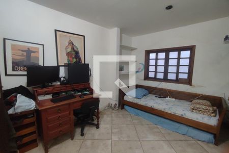 Casa Principal - Quarto de casa para alugar com 3 quartos, 408m² em Curicica, Rio de Janeiro