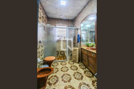 Casa à venda com 600m², 4 quartos e 5 vagas Casa à venda com 600m², 4 quartos e 5 vagasBanheiro