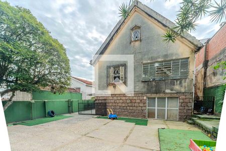 Casa à venda com 600m², 4 quartos e 5 vagas Casa à venda com 600m², 4 quartos e 5 vagasÁrea externa