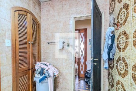 Casa à venda com 600m², 4 quartos e 5 vagas Casa à venda com 600m², 4 quartos e 5 vagasBanheiro