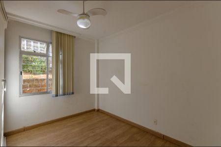 Quarto 1 de apartamento para alugar com 2 quartos, 45m² em Santa Monica, Belo Horizonte