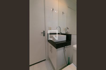 Apartamento para alugar com 45m², 2 quartos e 1 vaga Apartamento para alugar com 45m², 2 quartos e 1 vagaBanheiro