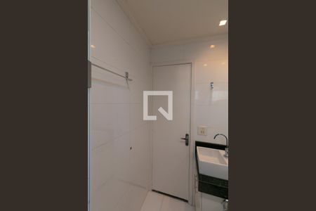 Apartamento para alugar com 45m², 2 quartos e 1 vaga Apartamento para alugar com 45m², 2 quartos e 1 vagaBanheiro