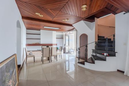 Sala de casa para alugar com 6 quartos, 385m² em Tristeza, Porto Alegre