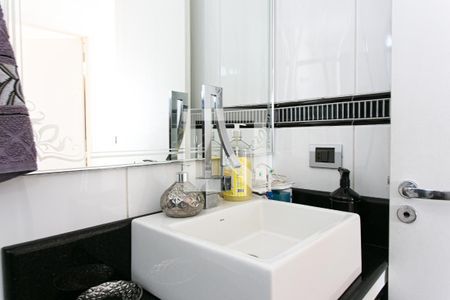 Apartamento à venda com 138m², 3 quartos e 2 vagasBanheiro Social