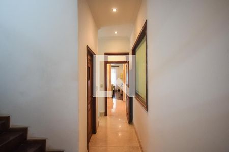 Corredor 1 de casa à venda com 4 quartos, 600m² em Morumbi, São Paulo