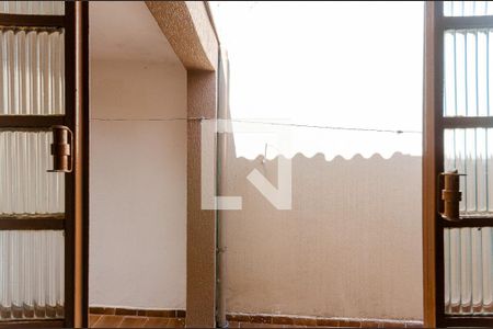 Sala de Jantar de casa para alugar com 1 quarto, 70m² em Vila Serralheiro, São Paulo