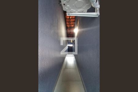 Casa à venda com 115m², 2 quartos e 3 vagasCorredor Lateral