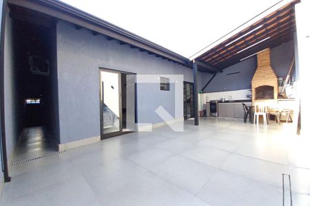 Casa à venda com 115m², 2 quartos e 3 vagasÁrea comum