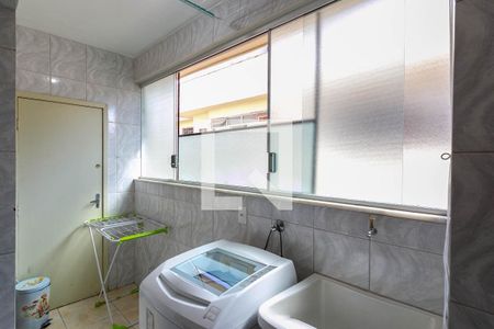 Apartamento à venda com 94m², 3 quartos e 1 vagaÁrea de Serviço