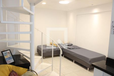 Sala de apartamento para alugar com 1 quarto, 55m² em Centro, São Vicente