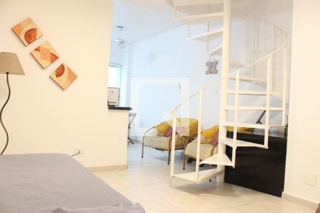 Sala de apartamento para alugar com 1 quarto, 55m² em Centro, São Vicente
