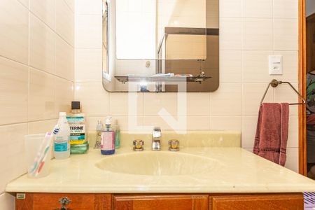 Casa à venda com 105m², 3 quartos e 2 vagasBanheiro