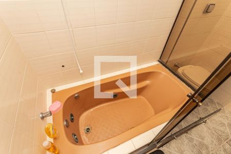 Casa à venda com 105m², 3 quartos e 2 vagasBanheiro