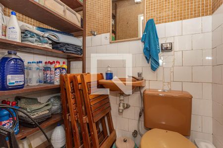 Casa à venda com 105m², 3 quartos e 2 vagasBanheiro