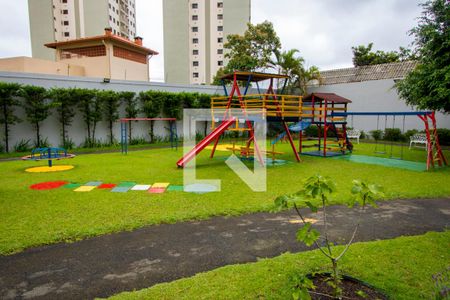 Apartamento para alugar com 80m², 2 quartos e 1 vaga Apartamento para alugar com 80m², 2 quartos e 1 vagaÁrea comum - Playground