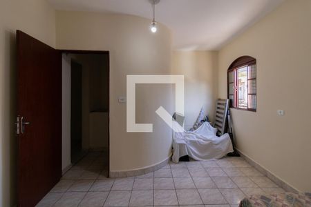 Casa à venda com 242m², 5 quartos e 4 vagasQuarto 4