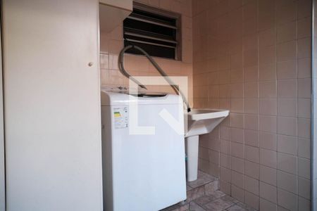 Casa à venda com 180m², 4 quartos e 1 vagaÁrea de Serviço