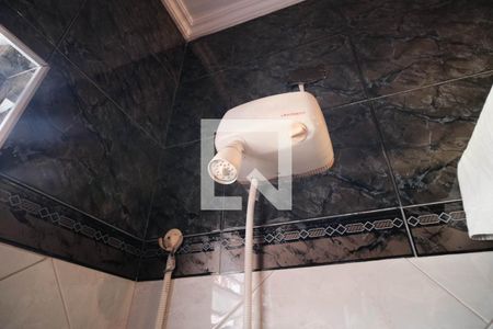 Casa à venda com 180m², 4 quartos e 1 vagaBanheiro 3