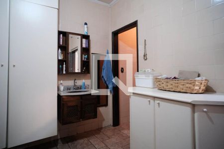 Casa à venda com 180m², 4 quartos e 1 vagaQuarto