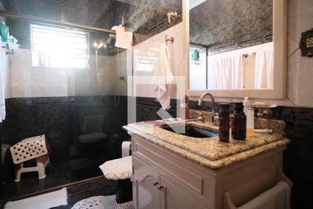 Casa à venda com 180m², 4 quartos e 1 vagaBanheiro 3