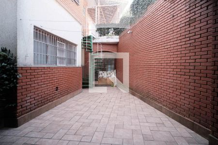 Casa à venda com 180m², 4 quartos e 1 vagaÁrea comum