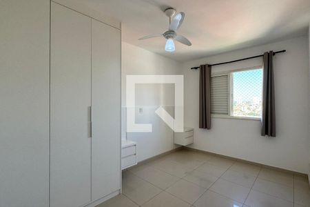 Quarto 1 de apartamento para alugar com 2 quartos, 59m² em Jardim Tupanci, Barueri
