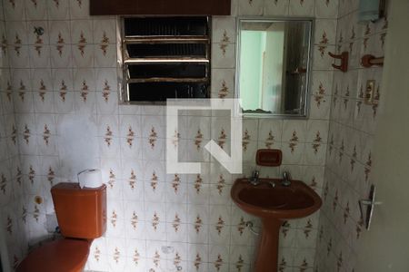 Banheiro 1 de casa à venda com 6 quartos, 500m² em Jardim Helena, Taboão da Serra