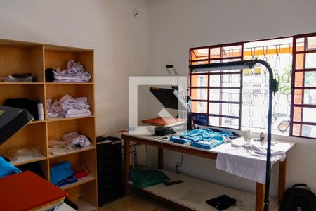 Casa à venda com 312m², 4 quartos e 5 vagas Casa à venda com 312m², 4 quartos e 5 vagasEscritório 1