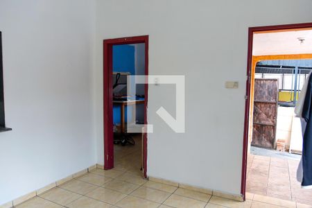Casa à venda com 312m², 4 quartos e 5 vagas Casa à venda com 312m², 4 quartos e 5 vagasEscritório/ Quarto 3