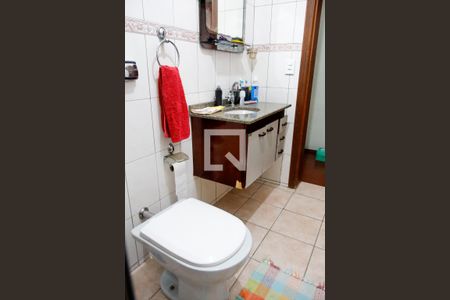 Casa à venda com 312m², 4 quartos e 5 vagas Casa à venda com 312m², 4 quartos e 5 vagasBanheiro