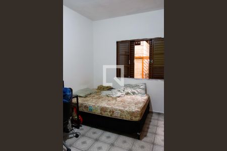 Casa à venda com 312m², 4 quartos e 5 vagas Casa à venda com 312m², 4 quartos e 5 vagasQuarto 1