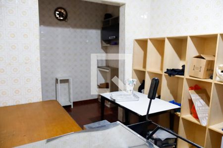 Casa à venda com 312m², 4 quartos e 5 vagas Casa à venda com 312m², 4 quartos e 5 vagasEscritório 3