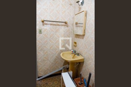 Casa à venda com 312m², 4 quartos e 5 vagas Casa à venda com 312m², 4 quartos e 5 vagasBanheiro