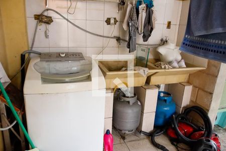 Casa à venda com 312m², 4 quartos e 5 vagas Casa à venda com 312m², 4 quartos e 5 vagasLavanderia