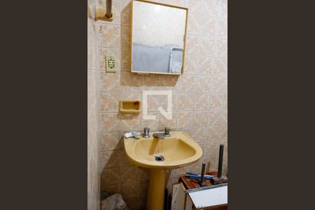 Casa à venda com 312m², 4 quartos e 5 vagas Casa à venda com 312m², 4 quartos e 5 vagasBanheiro