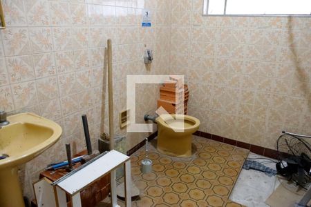 Casa à venda com 312m², 4 quartos e 5 vagas Casa à venda com 312m², 4 quartos e 5 vagasBanheiro