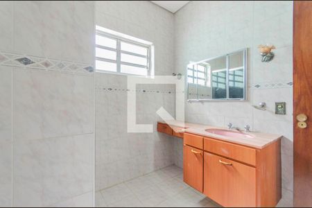 Casa à venda com 404m², 5 quartos e 3 vagasBanheiro 1