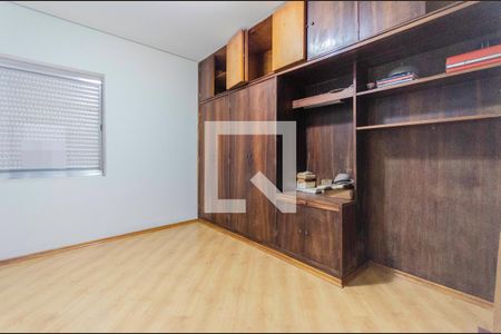 Casa à venda com 404m², 5 quartos e 3 vagasQuarto 2