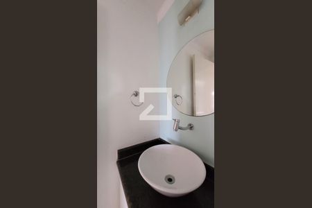 Apartamento para alugar com 80m², 2 quartos e 1 vaga Apartamento para alugar com 80m², 2 quartos e 1 vagaBanheiro