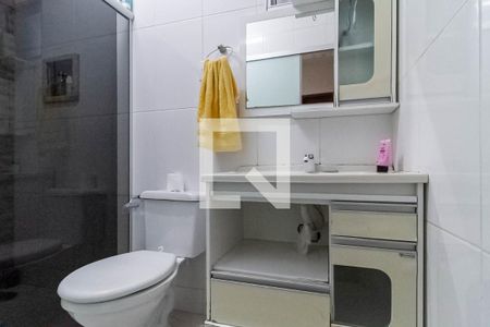 Casa para alugar com 350m², 5 quartos e 4 vagasBanheiro social 