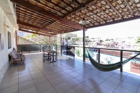 Casa para alugar com 350m², 5 quartos e 4 vagasVaranda 