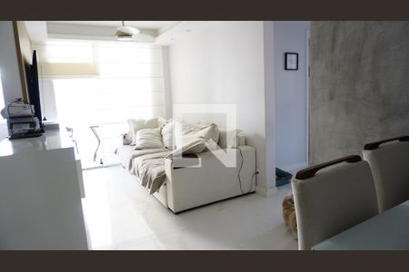 Sala de apartamento para alugar com 3 quartos, 70m² em Anil, Rio de Janeiro