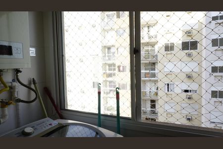 Apartamento para alugar com 70m², 3 quartos e 1 vagaÁrea de Serviço