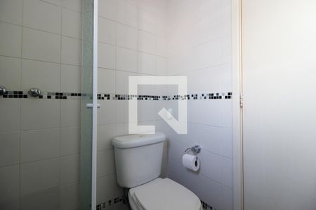 Banheiro de apartamento para alugar com 1 quarto, 45m² em Pompeia, São Paulo